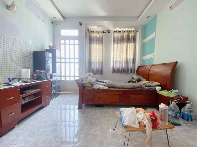 Bán nhà xe 16 chố quay đầu, Nguyễn Công Hoan, P7, Phú Nhuận, 36m2, 5 tầng.