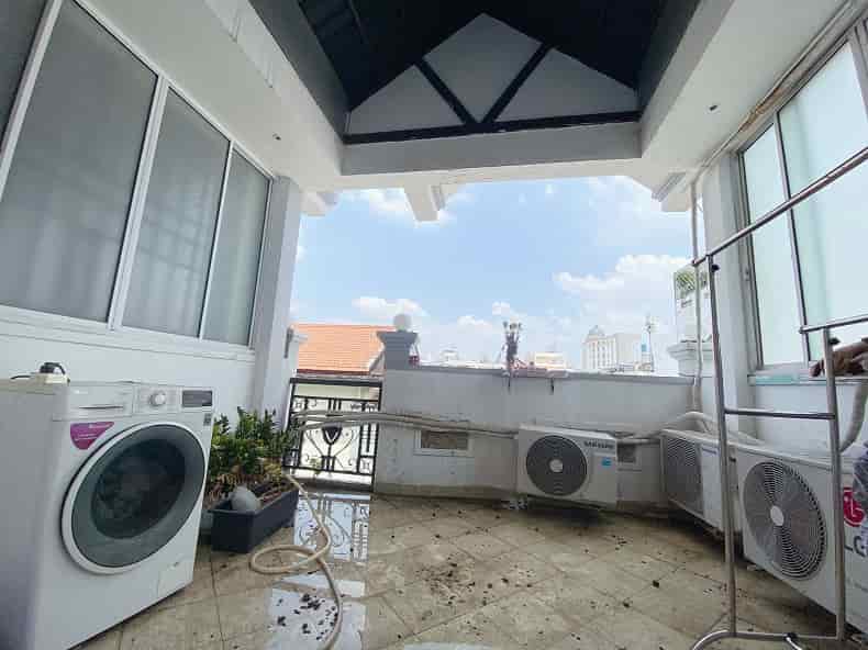 Bán nhà xe 16 chố quay đầu, Nguyễn Công Hoan, P7, Phú Nhuận, 36m2, 5 tầng.