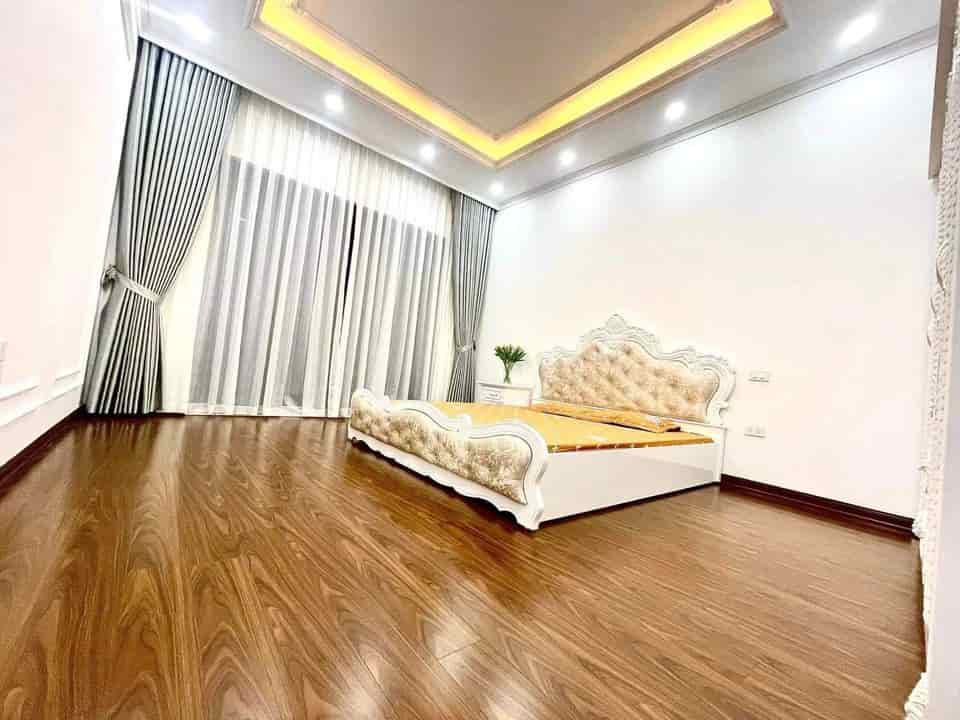 Nhà Quang Trung 55m2, 5 tầng, giá 13 tỷ, gara, ở ngay, 2 mặt đường ô tô tránh, kinh doanh