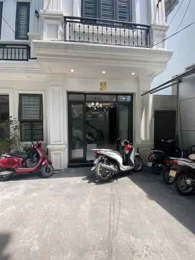 Cần bán căn nhà 4 tầng Phú Xá, Đông Hải 1, ngõ 4,5m, ô tô đỗ cửa.