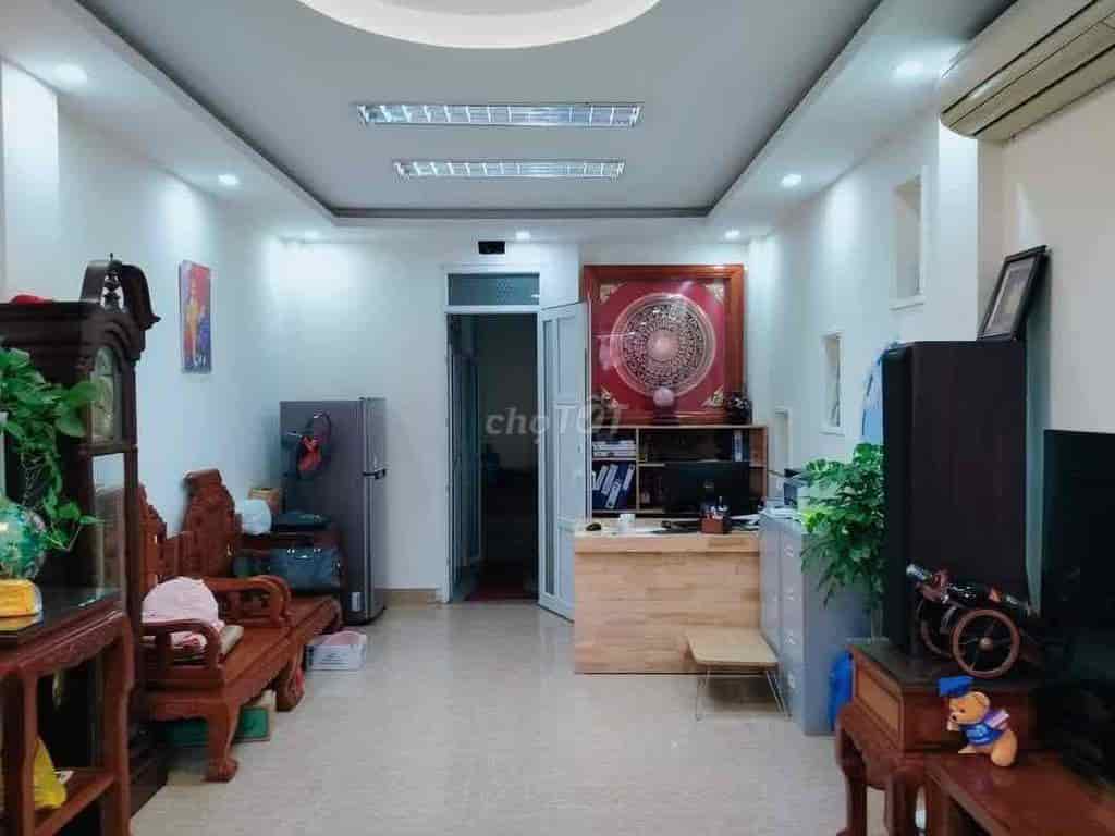 Chính chủ cho thuê nhà mặt phố Quang Trung, Hà Đông DT 45m2, 7 tầng, giá 35tr/th