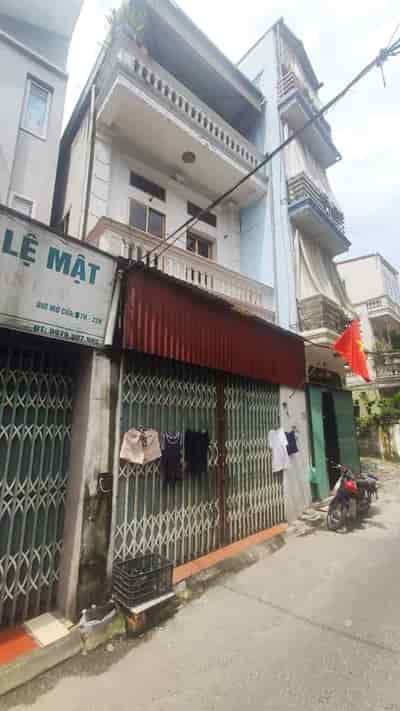 Nhà phố Việt Hưng, vị trí trung tâm, bán đất tặng nhà