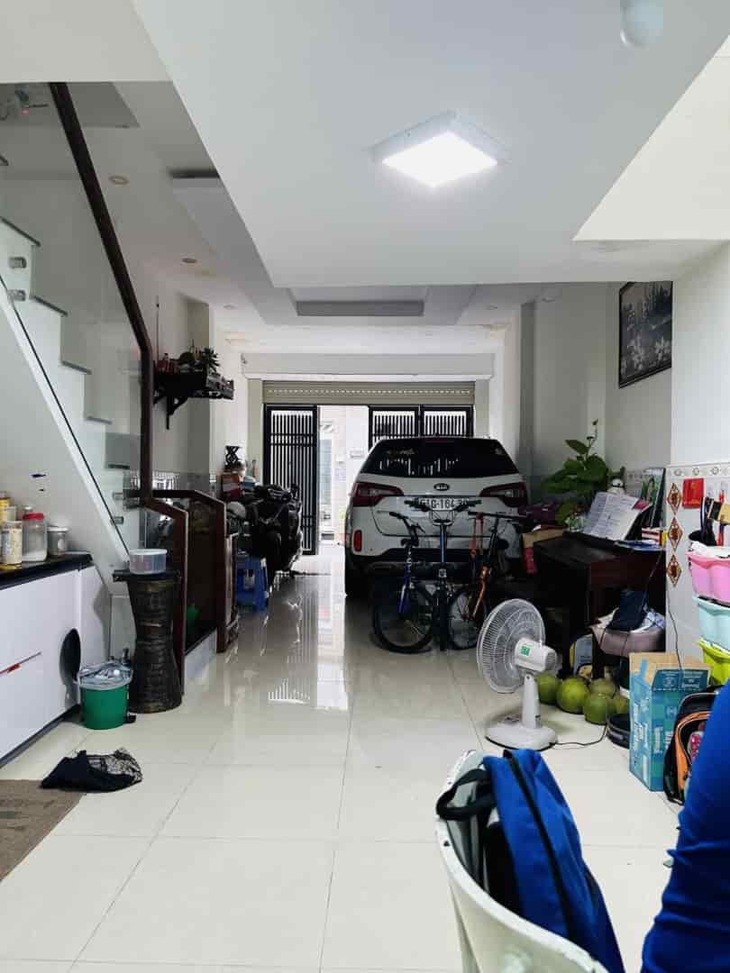 Ngộp Tân Sơn Nhì, Tân Phú, 52m2, 2 tầng, HXH vô nhà