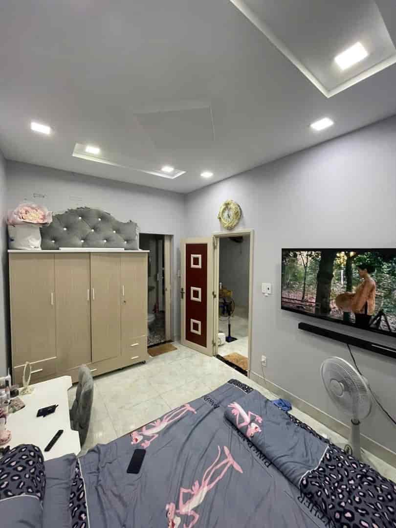 Tô Hiến Thành quận 10, 60m2, 2 tầng mới, có chỉ 6 tỷ