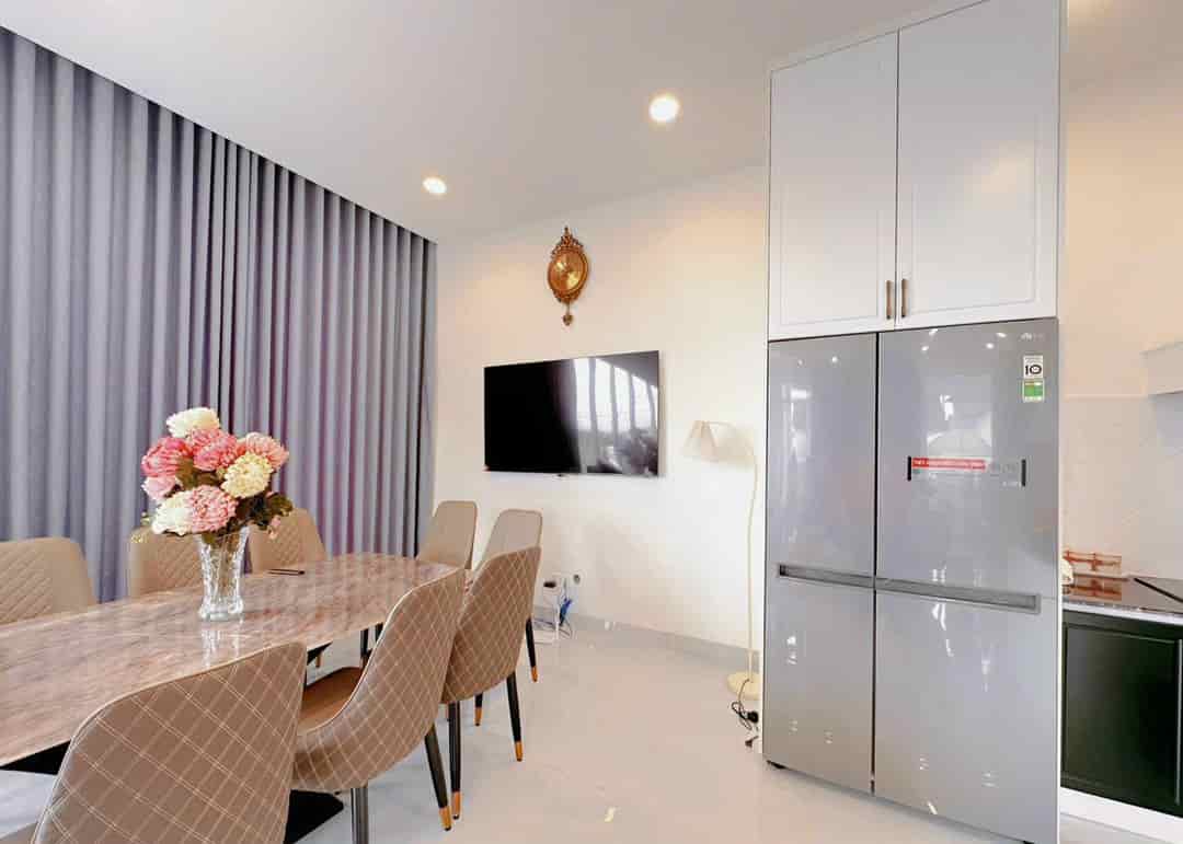 Villa trịnh hoài đức thiết kế đẹp sang, sân rộng view thoáng cần tìm chủ mới