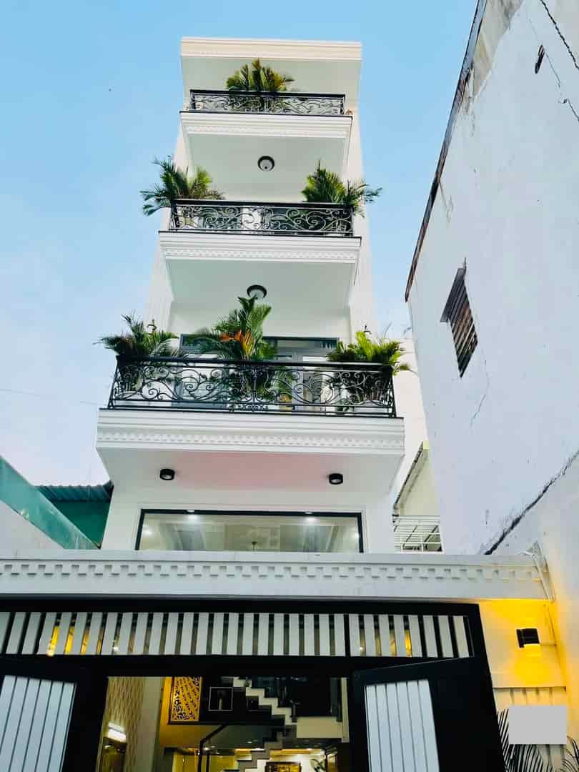 Bán nhà đẹp 5 tầng hxh sát Emart Phan Huy Ích 57m2, giá tốt 6.5 tỷ