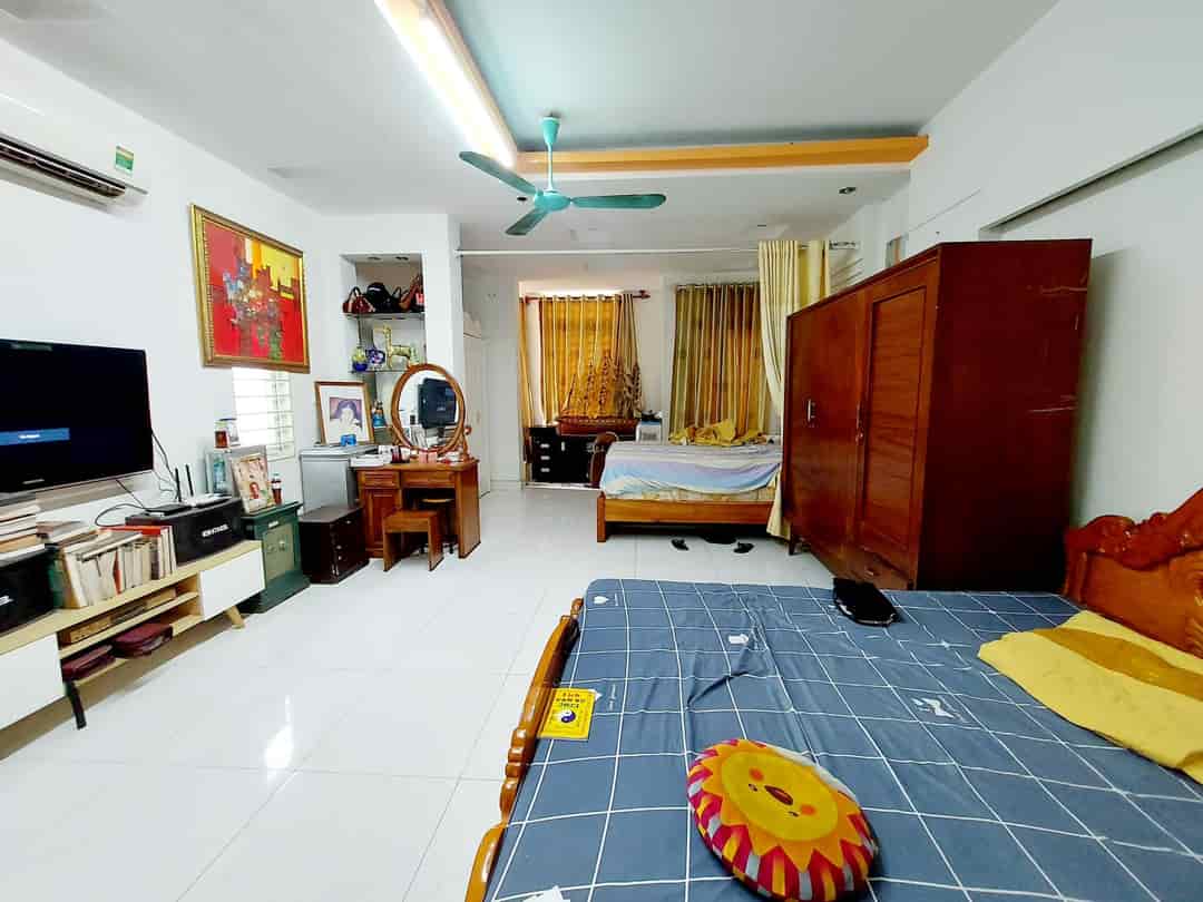 Bán nhà Lê Quang Đạo, 40m2, 5T, lô góc, ngõ rộng, ô tô 20m, hơn 6 tỷ