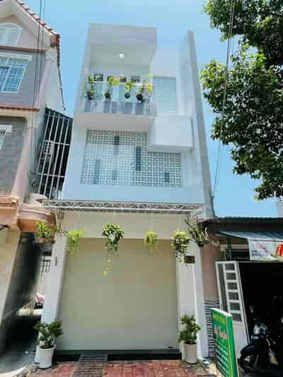 Bán nhà Xã Đàn 45m2, 5 tầng rất hiếm, mặt tiền rộng gần hồ Nam Đồng giá bán 4.3 tỷ