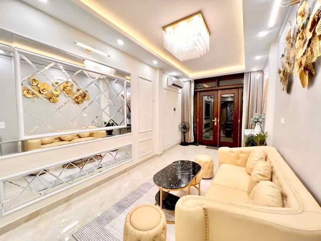 Bán nhà ngõ 125 Thụy Khuê, Tây Hồ, 40m2, xây 6 tầng, 70m ra ô tô, 6.8 tỷ.