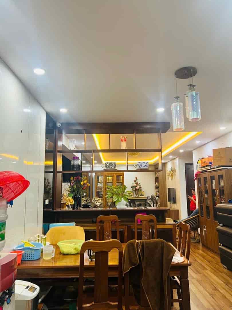 Bán chung cư The Golden An Khánh, lô góc, view đẹp, tặng nội thất, dt 98m, giá 3.92 tỷ