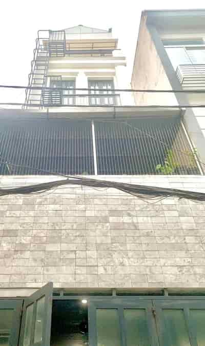 Bán chdv 25 phòng 130m2, 5 tầng, sd thang máy đường Vườn Lài quận Tân Phú