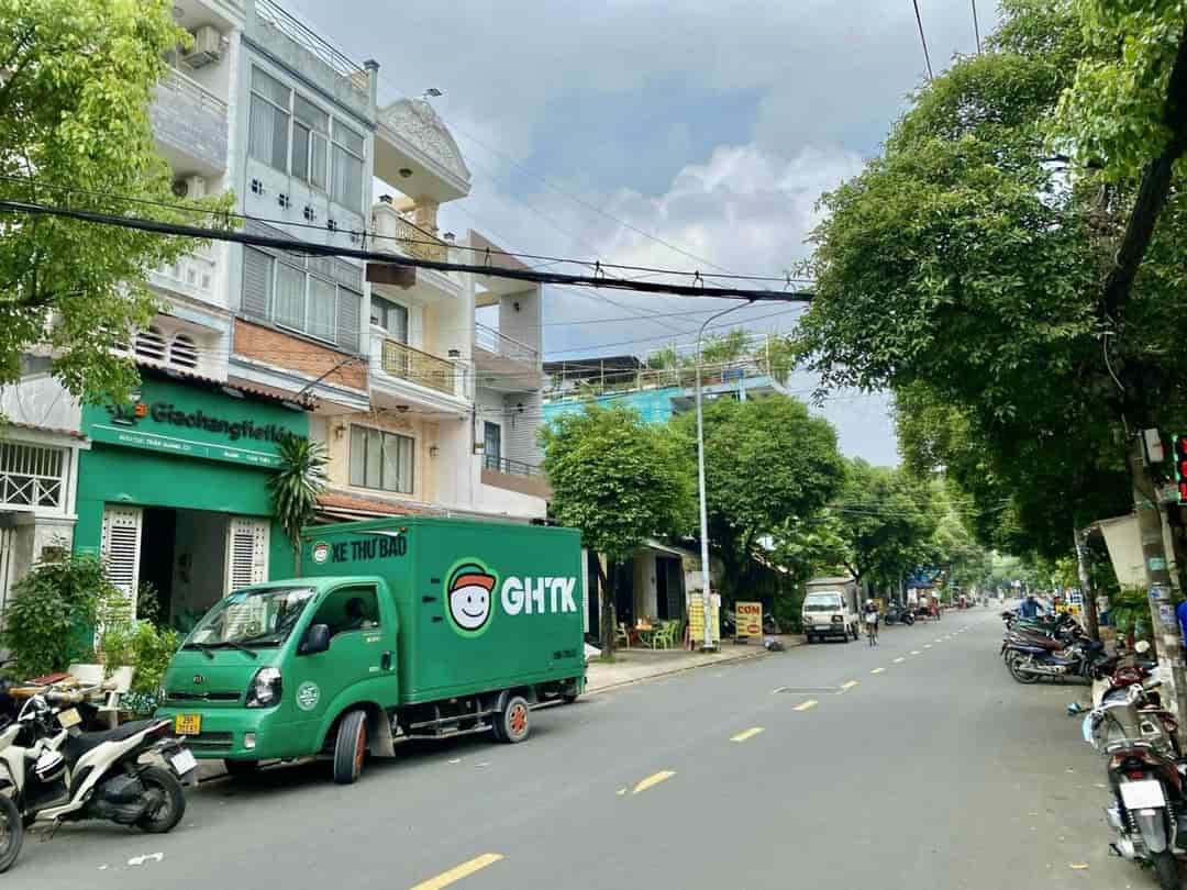 Nhà mtkd 16m, dt 76m2, 2 tầng đường Trần Quang Cơ, Tân Phú.