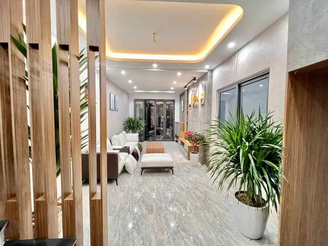 Nhà Kim Giang diện tích 55m2, 4 tầng, cực đẹp, mới, giá chỉ 4.9 tỷ