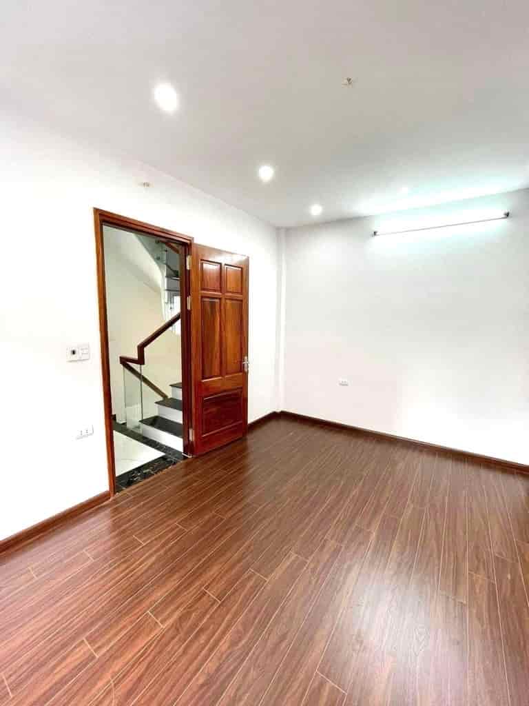 Nhà Trương Định 50m2, 5 tầng, giá 4.49 tỷ, ngõ 3m, đẹp, ở luôn