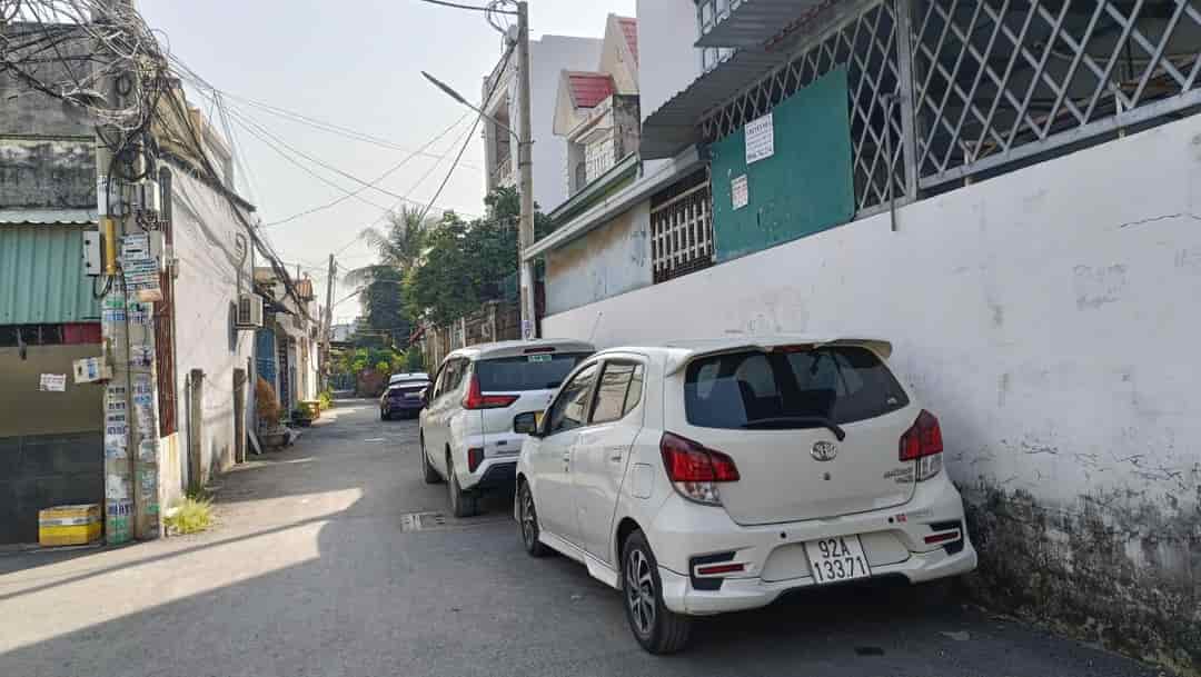 Nhà bán gần chợ Hiệp Bình, Phạm Văn Đồng 5.2x11m, xe hơi vào nhà hơn 5 tỷ