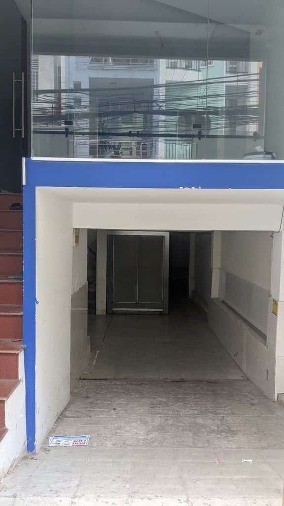 Cho thuê nguyên căn Nguyễn Hữu Cảnh, 4x18m, 1 trệt 1 hầm 4 lầu