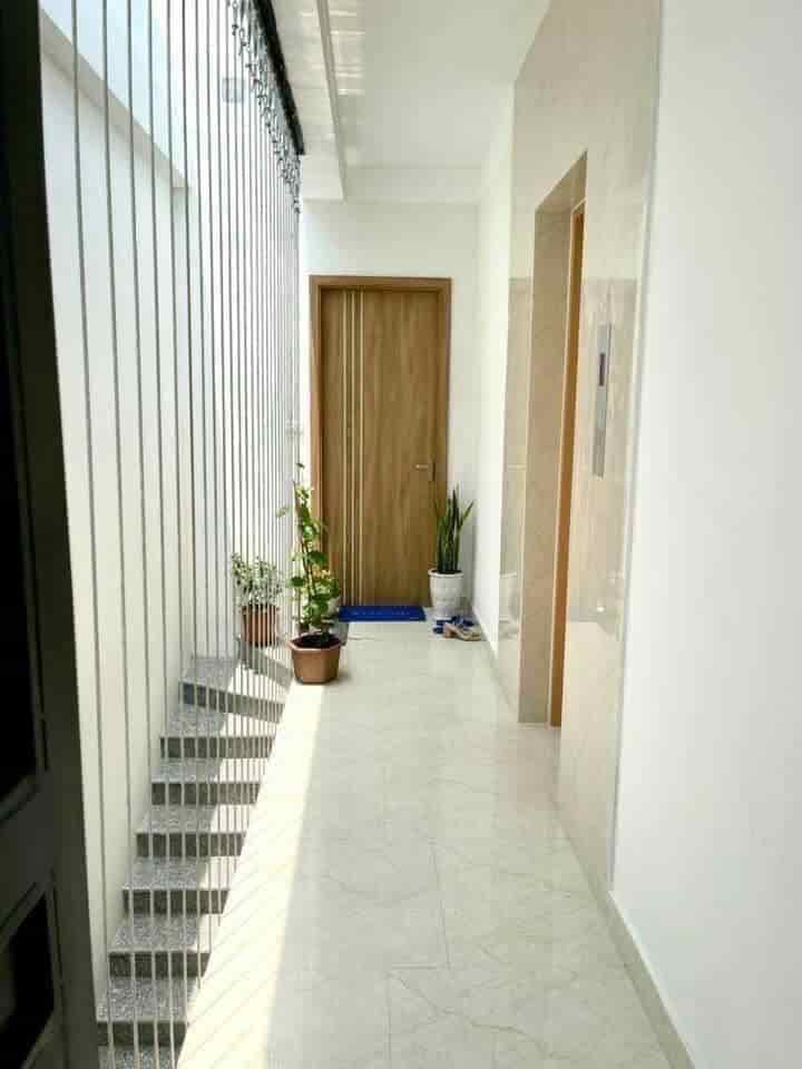 Bán nhà phố Đặng Văn Ngữ, 7 tầng thang máy, 12p khép kín cho thuê, 55tr/tháng