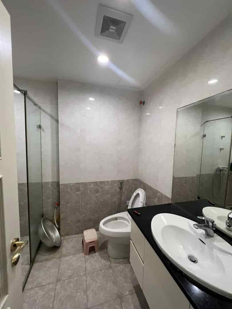 Bán nhà Phố Huế, 85m2, 5 tầng, mặt tiền gần 4m, giá 22.8 tỷ, đẹp mới, thang máy, kinh doanh nhỏ