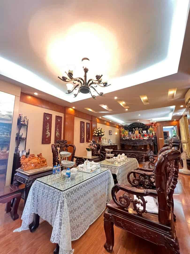 Bán tòa văn phòng Trần Xuân Soạn mới đẹp, thang máy, 9 tầng nổi, 2 tầng hầm, 148m2, mặt tiền 7m, 89 tỷ