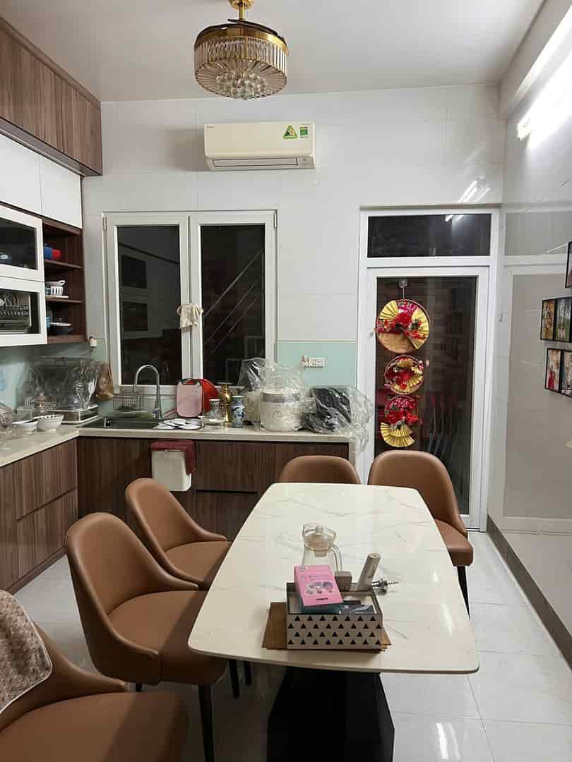 Bán nhà mặt phố Nguyễn Du, diện tích 80m2, 55.5 tỷ, vỉa hè rộng, đường ô tô 2 chiều, kinh doanh đỉnh