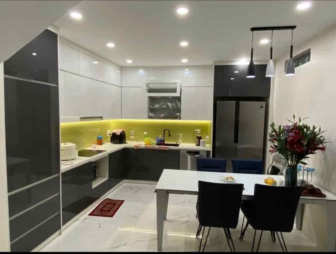 Bán nhà Minh Khai, 60m2, mặt tiền 5.5m, 12.3 tỷ, ô tô tránh đỗ, vào nhà, mới đẹp ở luôn