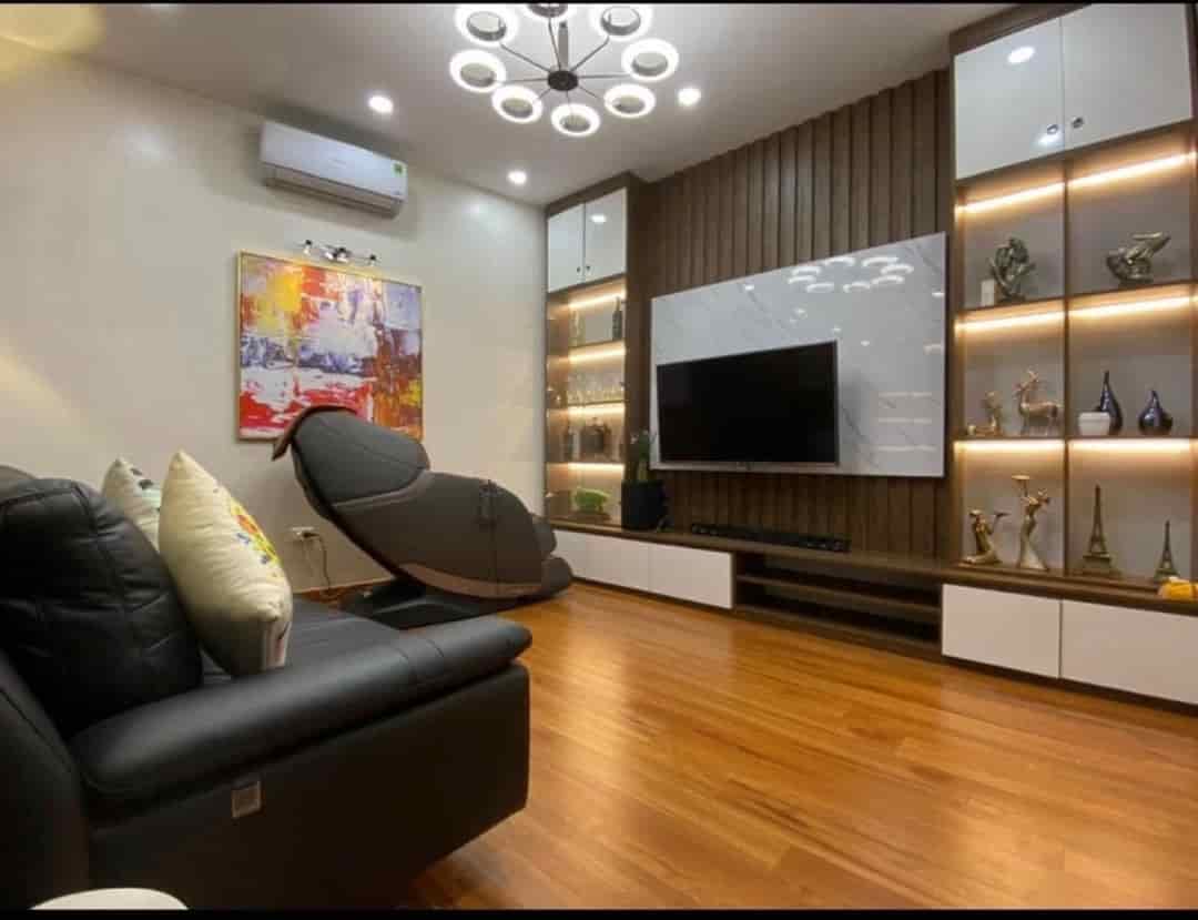 Bán nhà Minh Khai, 60m2, mặt tiền 5.5m, 12.3 tỷ, ô tô tránh đỗ, vào nhà, mới đẹp ở luôn