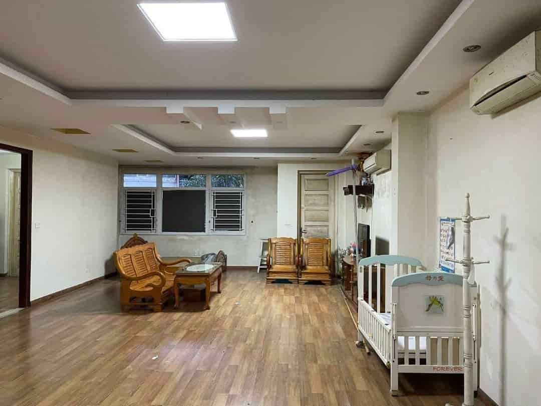 Bán tòa văn phòng mặt phố Vương Thừa Vũ, 120m2, 5 tầng 1 hầm, mặt tiền 9m, 48.8 tỷ, 1.5 tỷ/năm