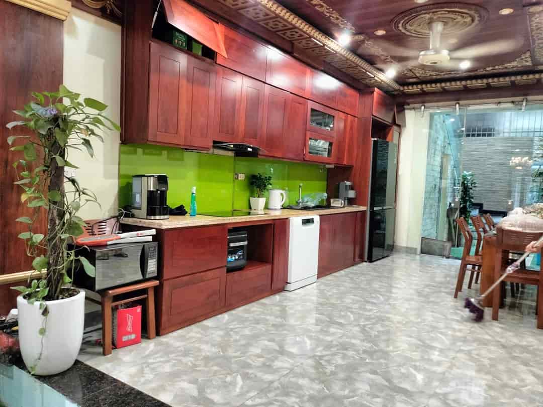 Bán nhà mặt phố Trần Hưng Đạo, 80m2, mặt tiền 9m, 93.5 tỷ, ô tô 2 chiều, vỉa hè rộng, KD đỉnh