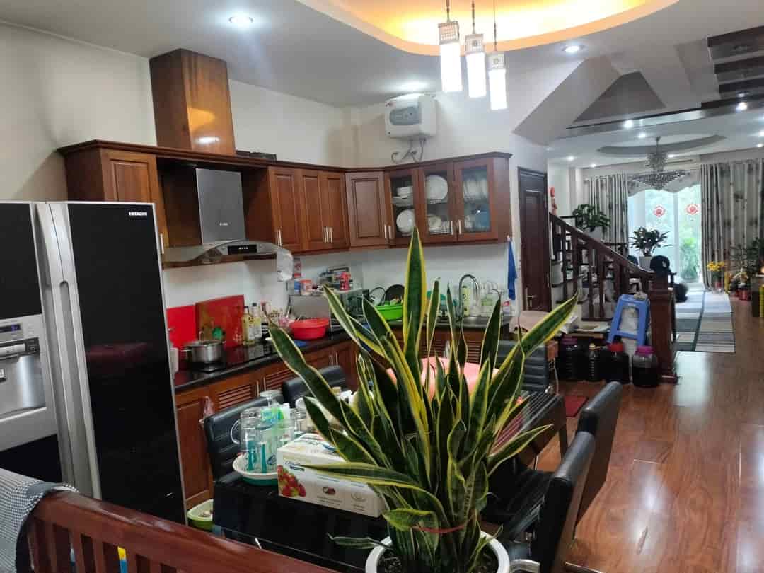 Bán nhà mặt phố Lò Sũ, 35m2, 5 tầng, 17.5 tỷ, phù hợp KD homestay, appartment