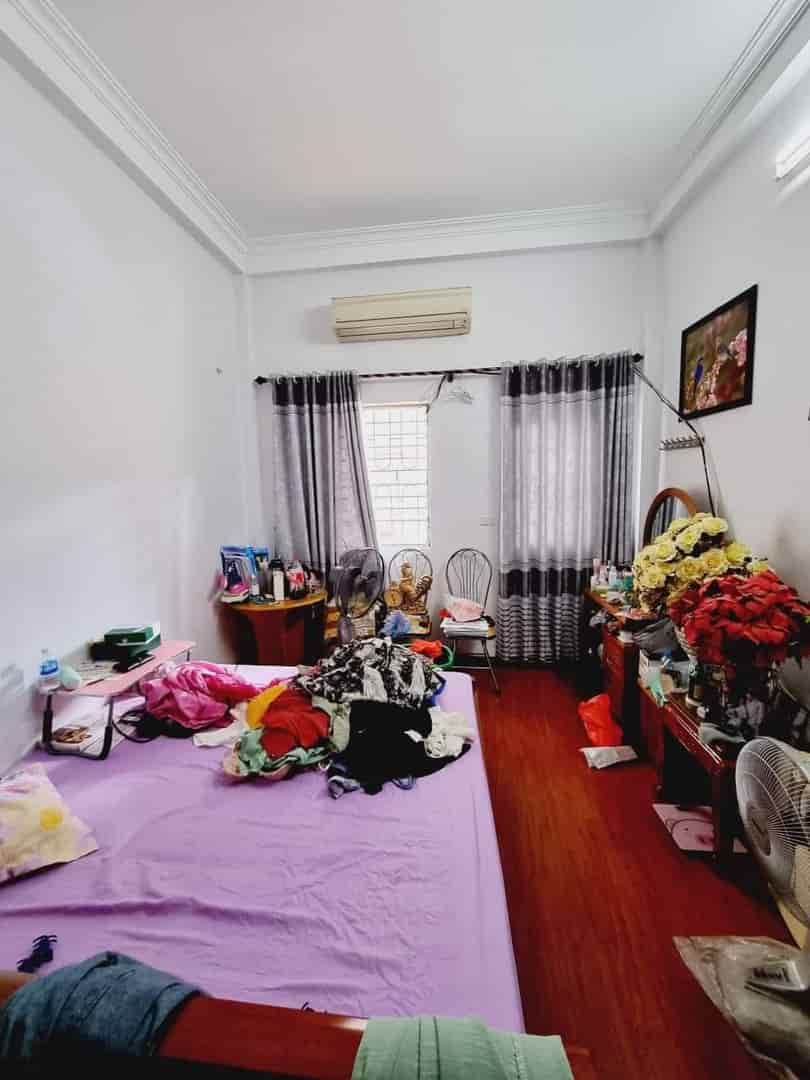 Bán nhà Phố Huế, 90m2, 4 tầng, mặt tiền 4.1m, 15.8 tỷ, kinh doanh homestay