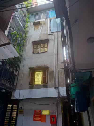 Bán căn nhà 5 tầng ở Hồng Mai giá 930 triệu