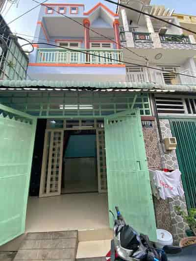 Bán nhà chính chủ shr 1 trệt, 1 lầu, 50m2, 960tr gần trường học Nguyễn Văn Phú