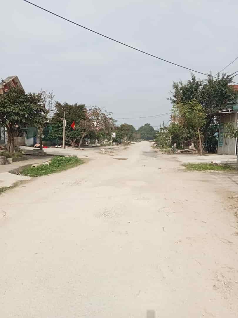 Chính chủ bán lô đất mặt tiền đường 8.75m tại thôn Quyết Thắng, xã Quảng Thịnh, TP Thanh Hóa.