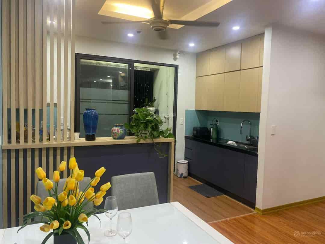 Bán căn góc, trục tầng hoa hậu, 106m2, 3 ngủ, đầy đủ đồ, chung cư New Horizon 87 Lĩnh Nam