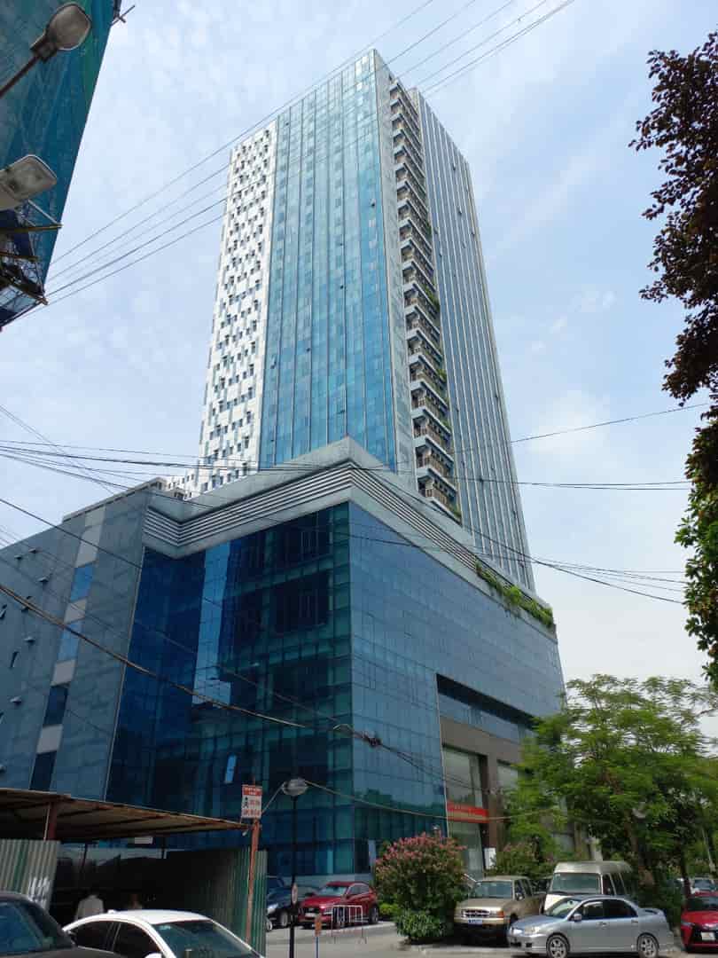 Hơn 40 tỷ sở hữu nhà đường Nguyễn Hoàng Tôn 100m2 6 tầng thang máy ở kinh doanh văn phòng