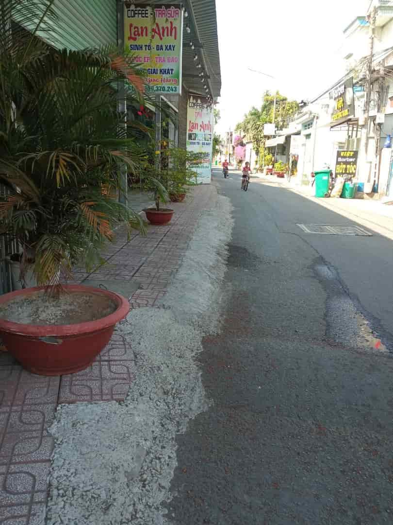 Bán đất tặng nhà mặt tiền ngay tại Bình Chuẩn 11, Thuận An, Bình Dương