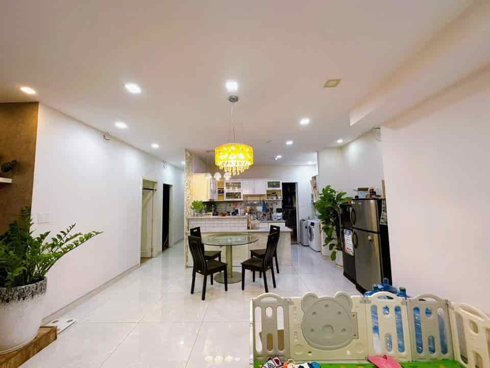 Bán CHCC Summer Square, quận 6, dt: 63m2, 2pn, 2wc sổ hồng sẵn, nhà đẹp giá 1.31 tỷ