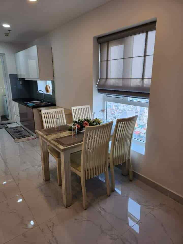 Cần tiền bán căn hộ Diamond Riverside, quận 8, 74m2, 1 tỷ 120tr, tặng lại nội thất