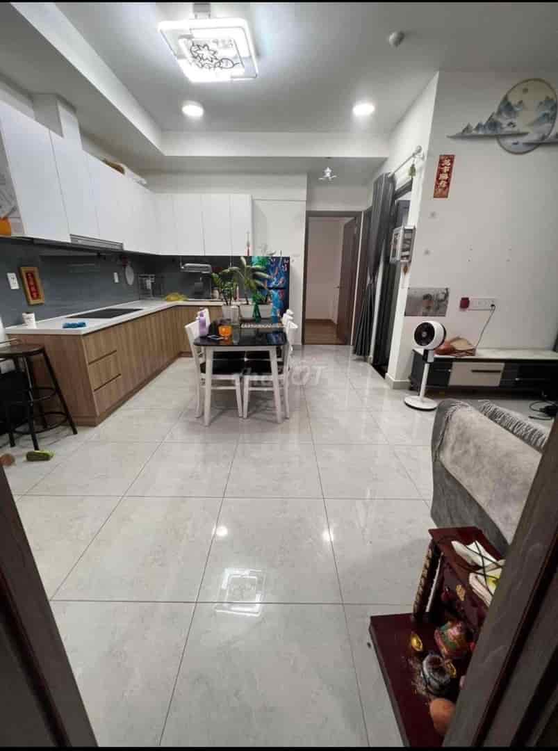Cần bán gấp căn hộ Carillon Apartment, Quận Tân Bình, dt: 74m2, giá bao sang tên