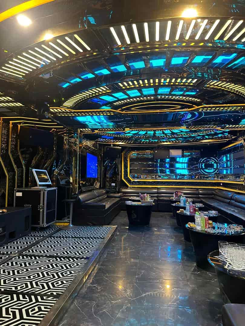 Mặt phố vip Trần Thái Tông, 86m2 10T thang máy, mt 7.5m, lô góc 3 thoáng, chỉ 75 tỷ