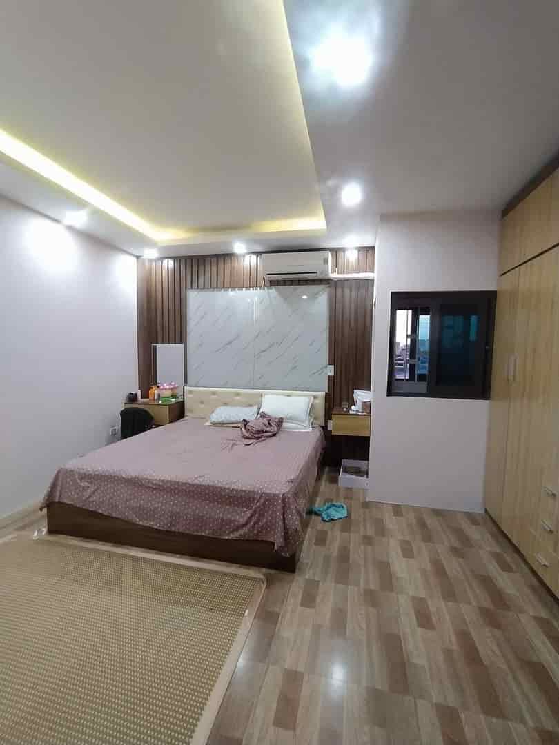 Tòa ccmn, chdv Nguyễn Lân, 56m2, 8T, thang máy, 12p, ô tô lùi cửa, chỉ 12 tỷ