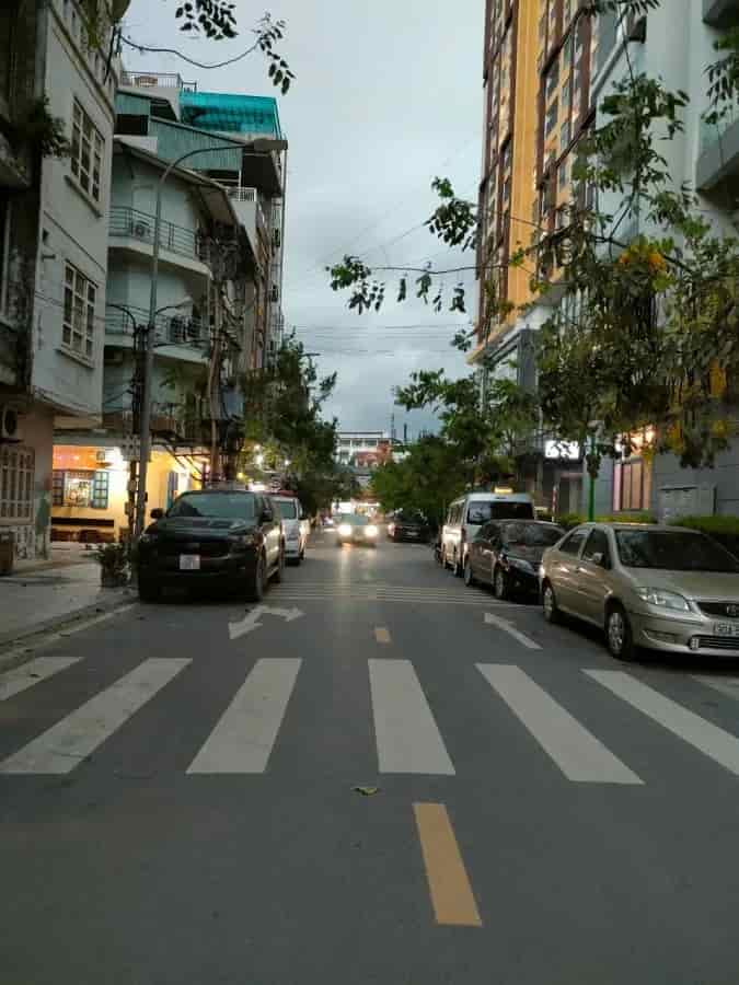 Bán nhà liền kề Định Công, Hoàng Mai, DT 69m2, 5 tầng, MT 6m, giá nhỉnh 20tỷ