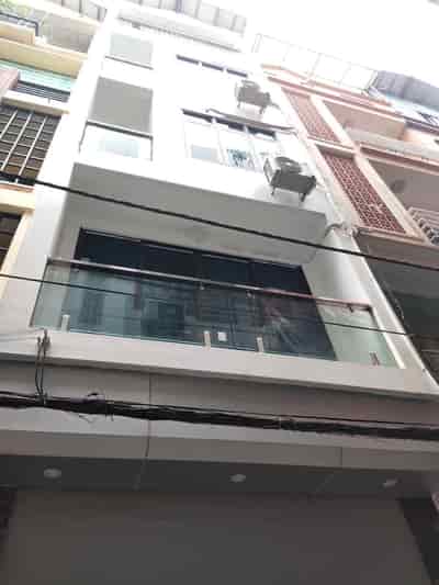 Tòa nhà ccmn 6 tầng, 12 phòng khép kín, phố Lê Văn Hiến, Bắc Từ Liêm, gần học viên tài