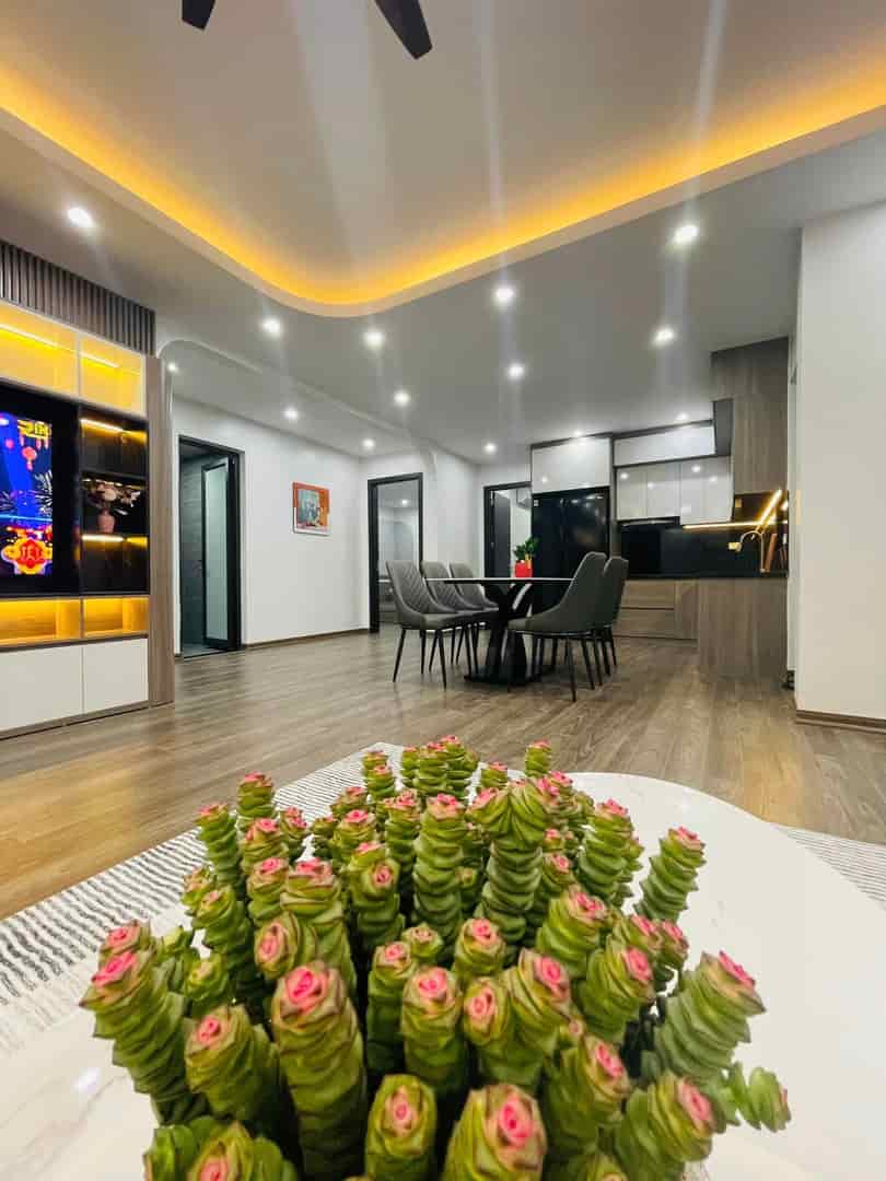 Chung cư Lĩnh Nam 112m, tặng nội thất hiện đại với 3 ngủ, gần Time City