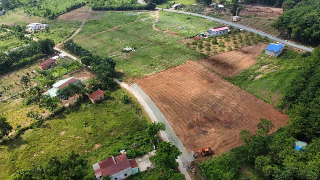 Bán ngộp 212m2, sổ riêng có thổ cư giá 295 triệu TX Bình Phước gần trường chợ KCN sầm uất