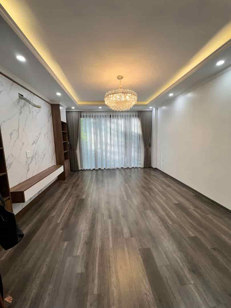 Nhà Thụy Khuê gần Hồ Tây, 42M2 7T thang máy xây mới, mt 4.1m, gara ô tô, chỉ 15 tỷ