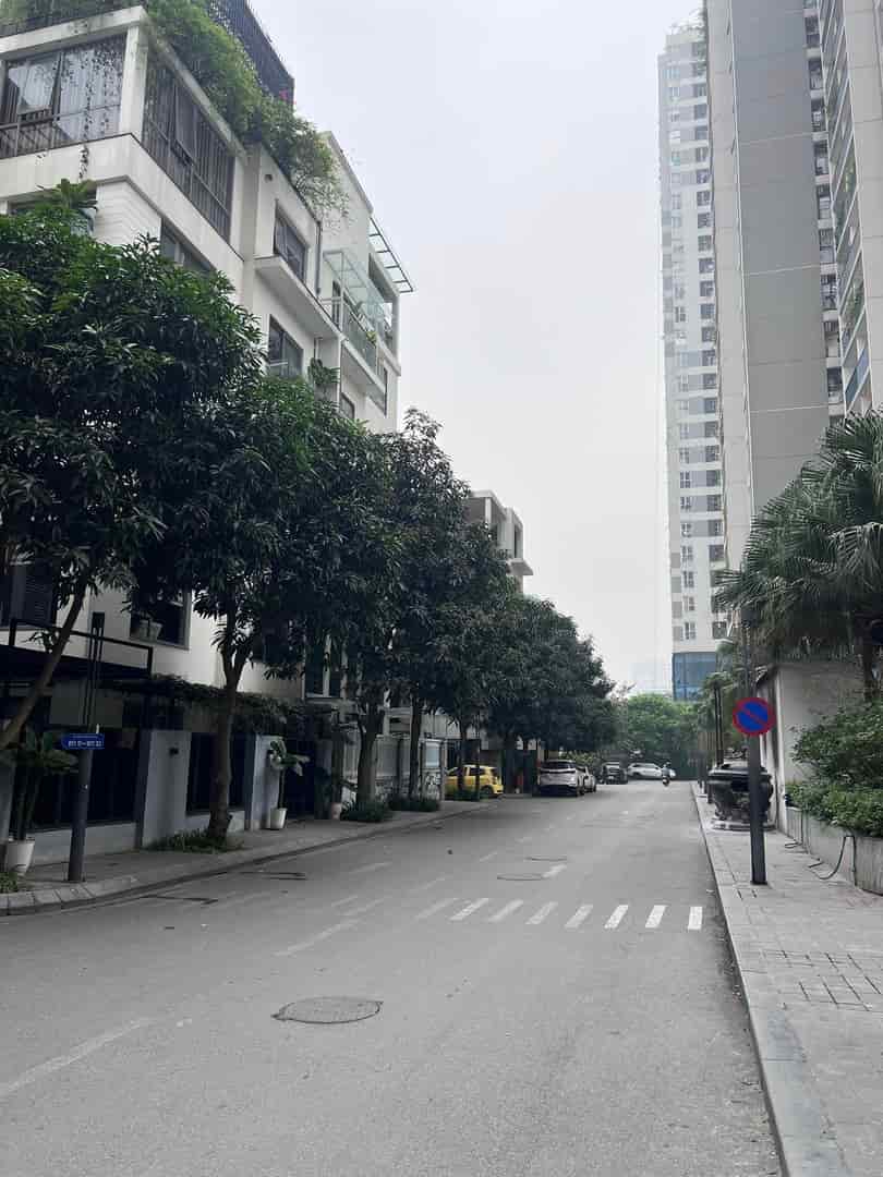 Nhà đẹp Nguyễn Tuân, Thanh Xuân, 107m2, MT 20m, lô góc, kinh doanh