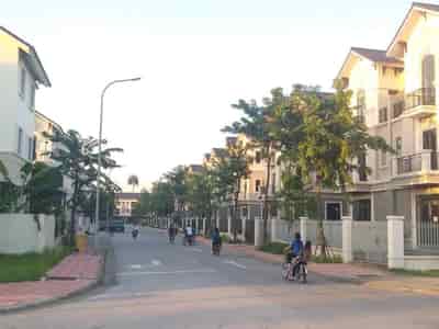 Với 6 tỷ sở hữu ngay biệt thự nhà vườn 3 tầng Sát Quận Long Biên, HN, trên đường vành đai 3