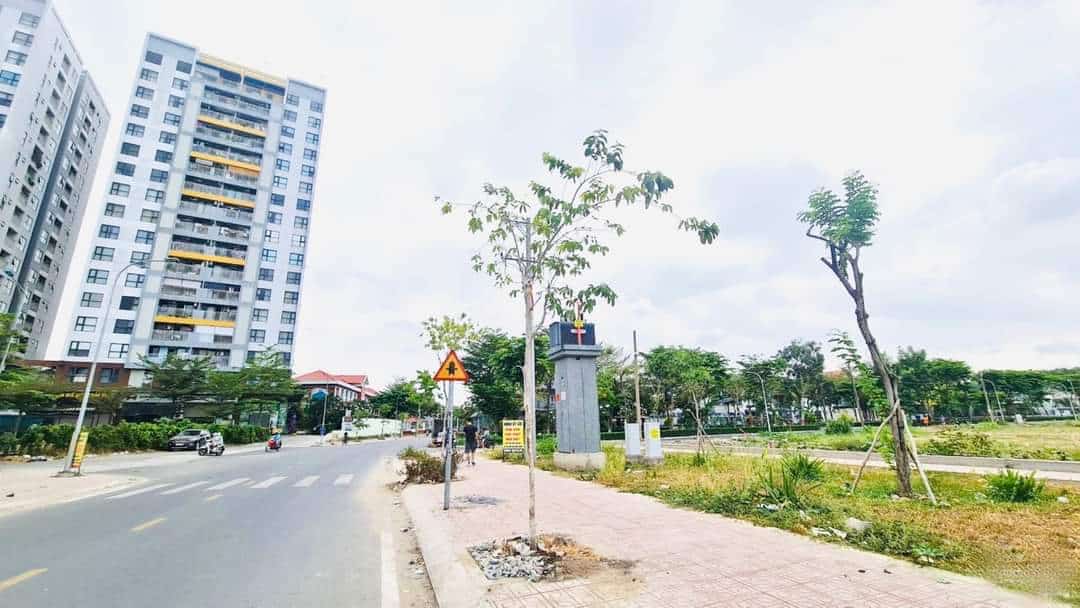 Cần bán lô đất thổ cư đường Nguyễn Quý Cảnh, P. An Phú quận 2, diện tích 80m, giá 2 tỷ 250