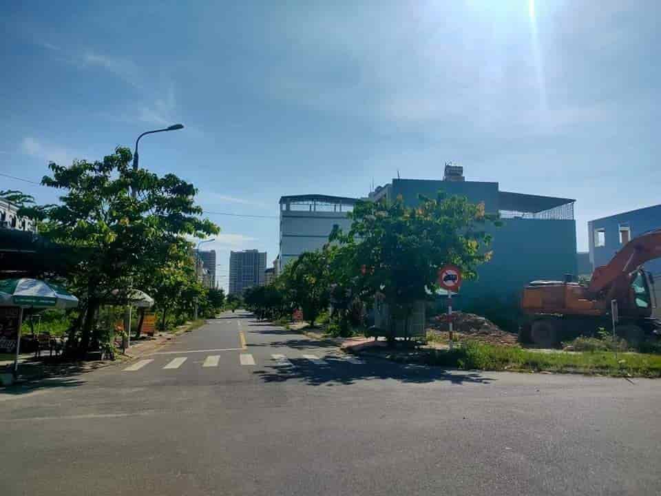 Bán bất động sản gần trường tiểu học Phạm Hữu Lầu phường Phú Mỹ quận 7 diện tích 90m2, 1 tỷ 950tr